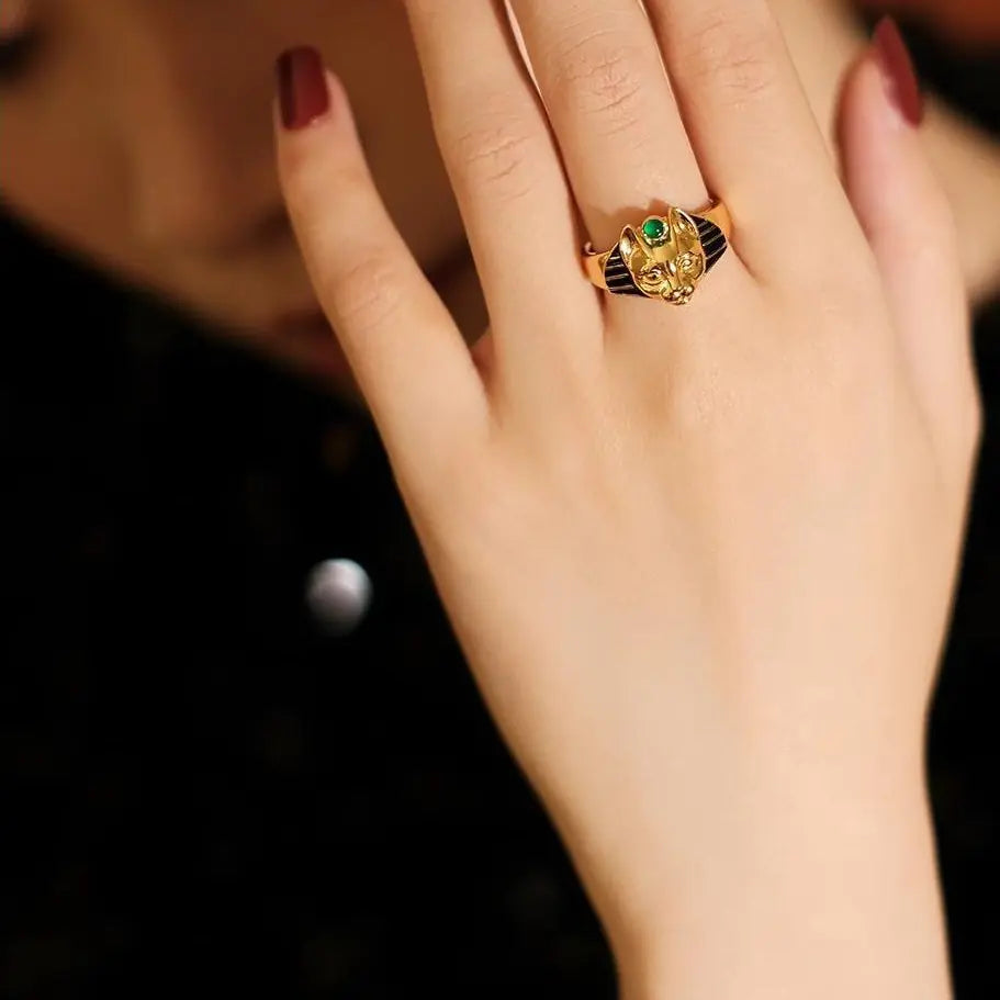 Retro Green and Black Enamel Ring