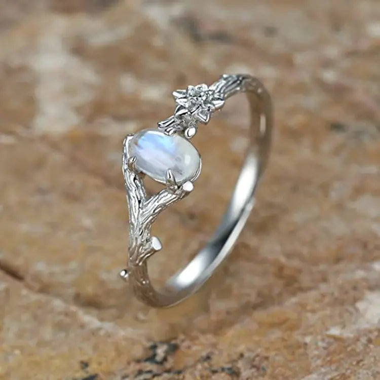 Feminine Natural Moonlight Stone Ring