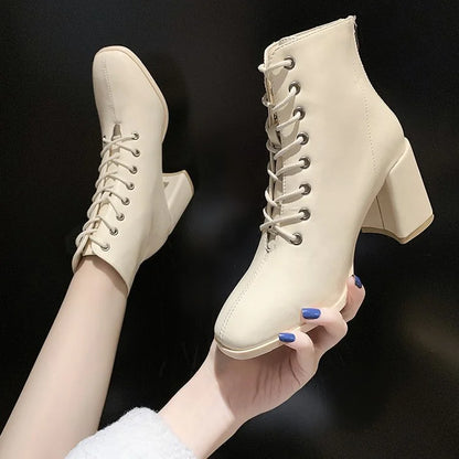 Mature Fashion Women's Stubby-Heeled Short Boots