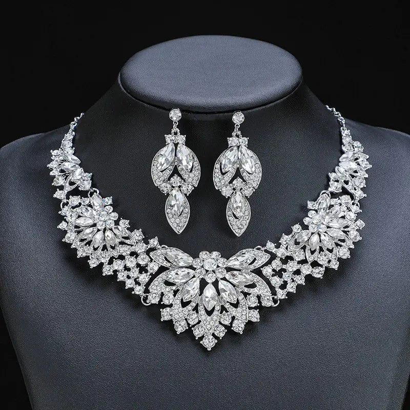 Retro European American 2-Piece Necklace Set for Brides